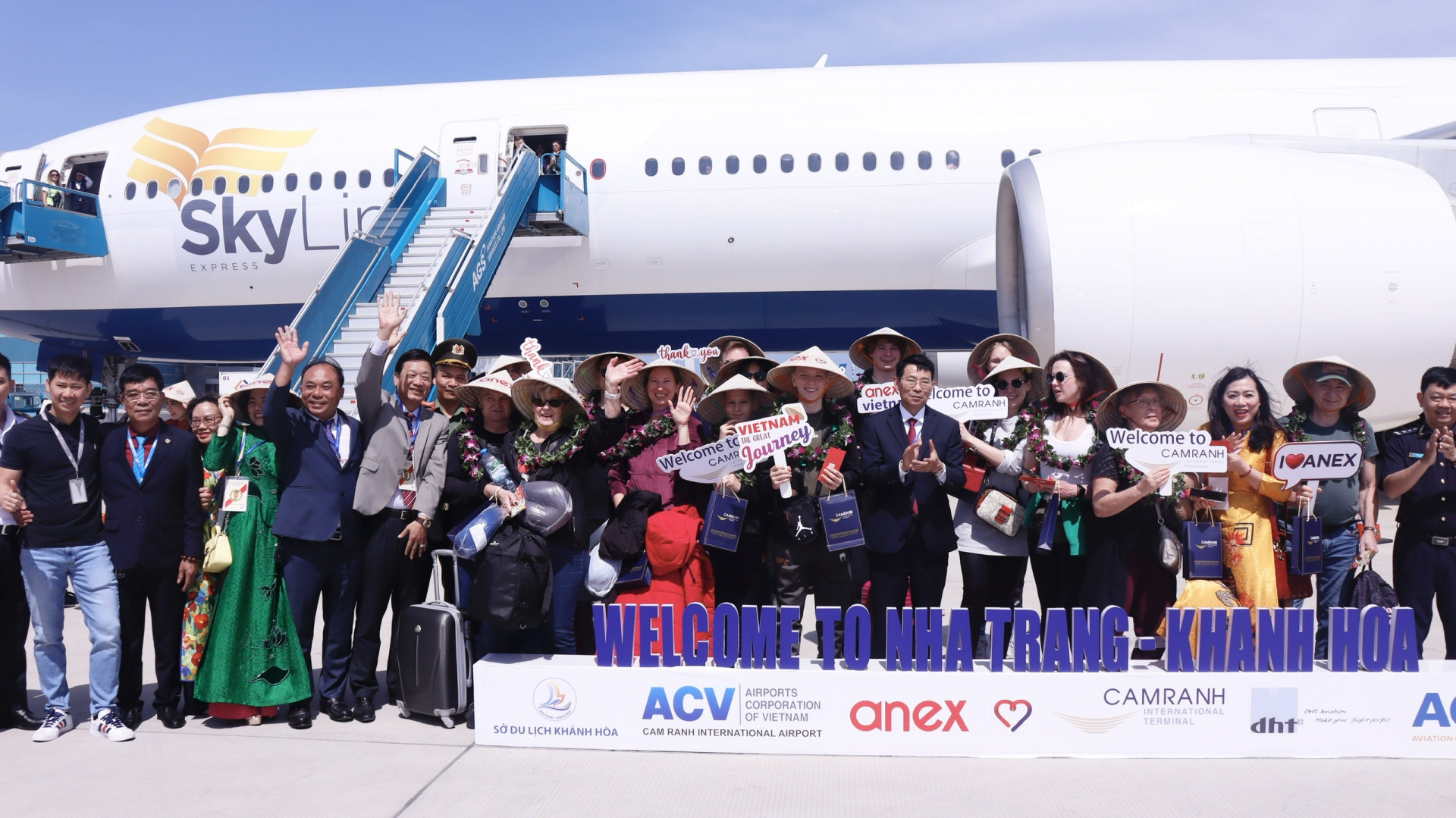 Cục Du lịch Quốc gia Việt Nam khẩn trương thúc đẩy tạo thuận lợi cho khách du lịch quốc tế vào Việt Nam theo Nghị quyết số 11/NQ-CP