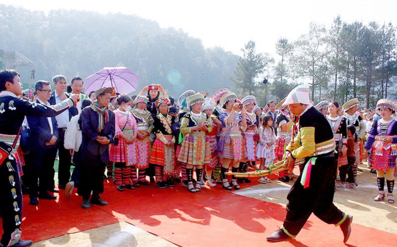 Lễ hội “Gầu Tào” (Yên Bái) - nét đẹp văn hóa tâm linh của người Mông