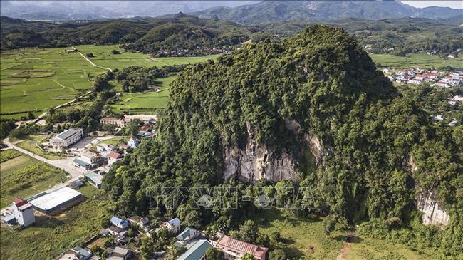 Phê duyệt Nhiệm vụ lập Quy hoạch bảo quản, tu bổ, phục hồi Di tích khảo cổ quốc gia đặc biệt Hang xóm Trại và Mái đá làng Vành (Phú Thọ)