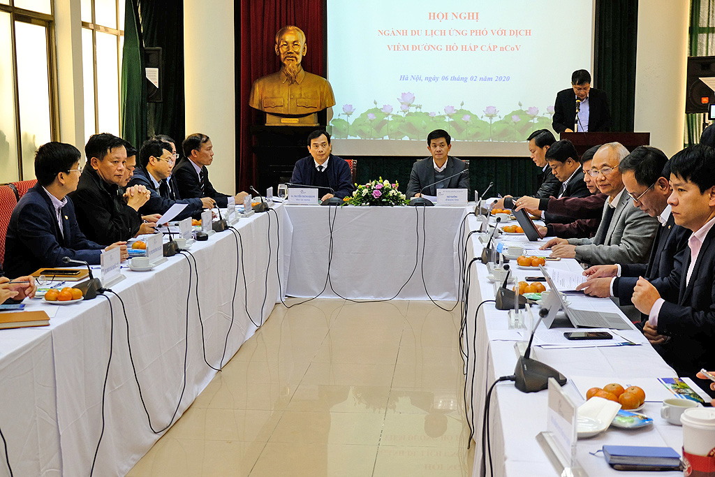 Ứng xử văn minh, thanh lịch với mọi du khách
