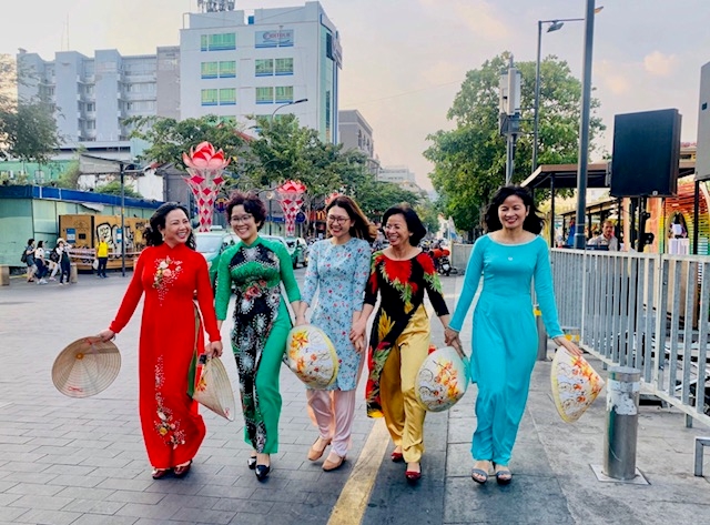 “Tuần lễ Áo dài” tại Bình Dương