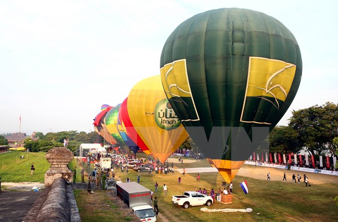 Rực rỡ Ngày hội Khinh khí cầu quốc tế trên bầu trời Cố đô Huế