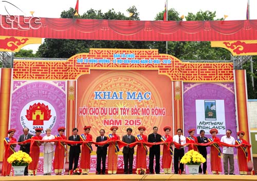 Khai mạc Hội chợ Du lịch Tây Bắc 2015