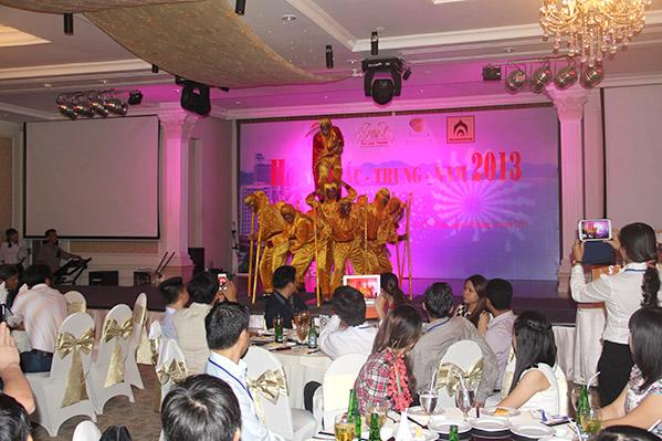 Hội ngộ Bắc – Trung – Nam 2013 lần thứ 8 của những người làm du lịch
